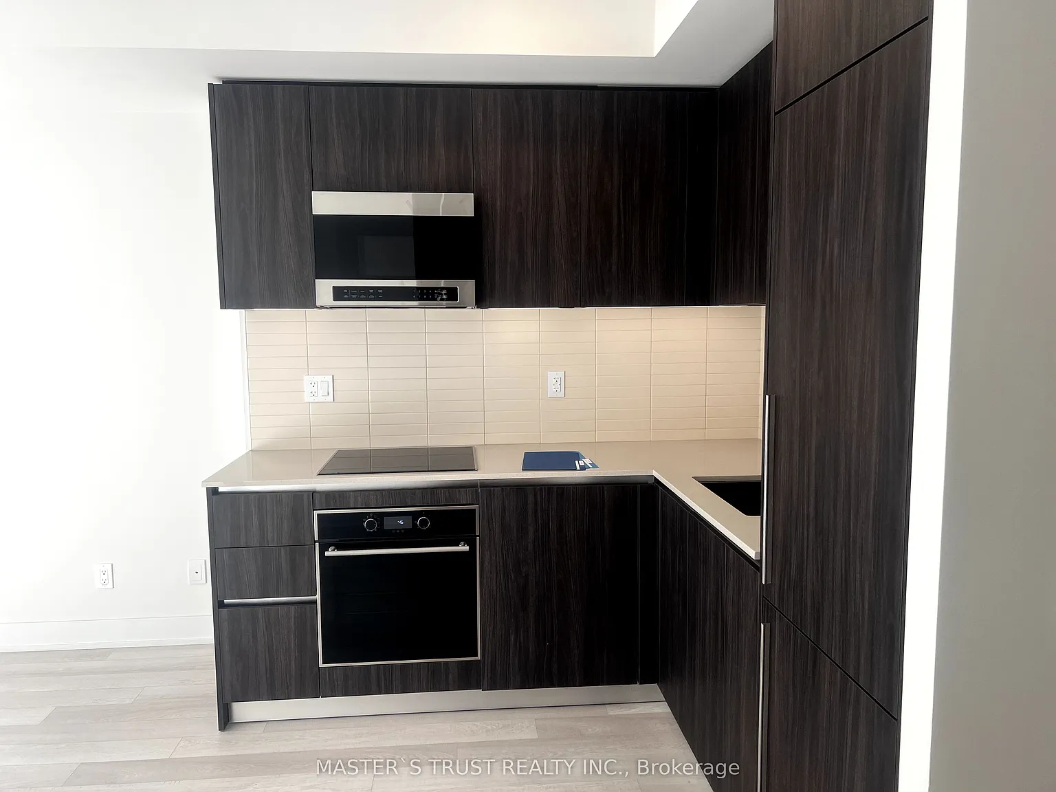 2 bed, $2,550 — Photo 2