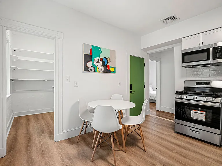 21 Sudan St #2 — Photo 8