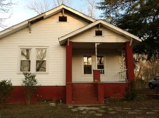 517 Sullivan St, Laurens, SC 29360
