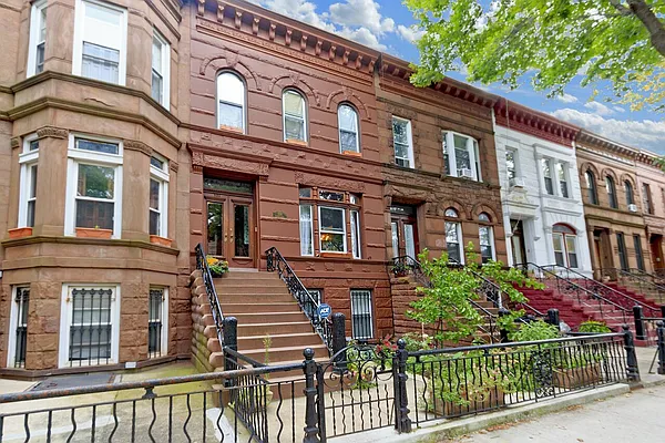 Sold by Corcoran | media 22