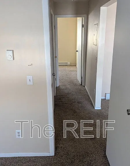721 Peachtree Pl — Photo 4