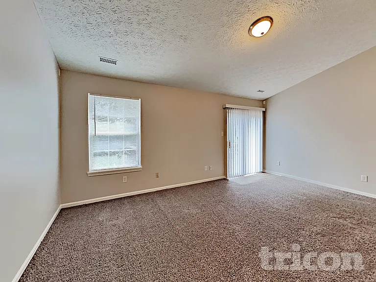 2607 Cooper Pointe Cir — Photo 4