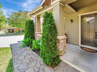 1678 Southridge Dr, Petaluma, CA 94954