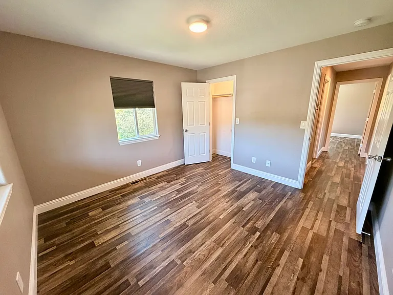 851 E Main St — Photo 15