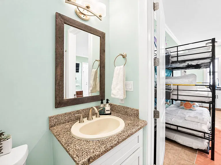 6224 Thomas Dr #1 — Photo 11