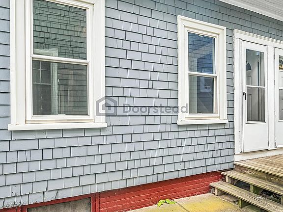 4th image of 8 Nelson Ct
