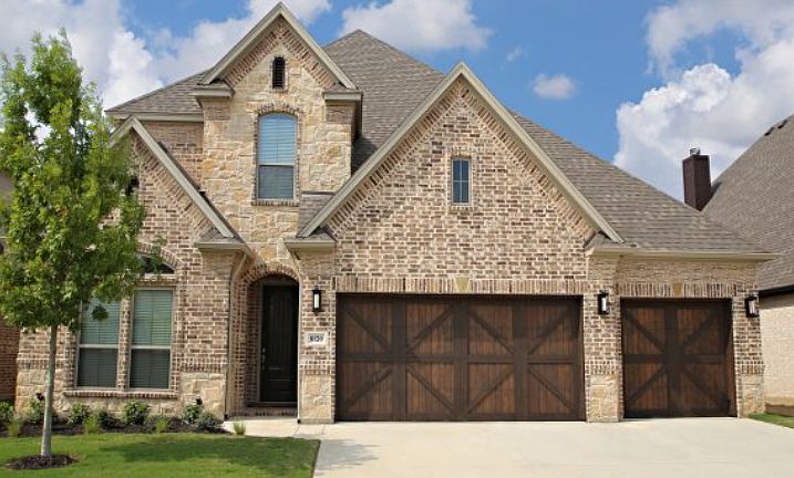 Travis Exterior