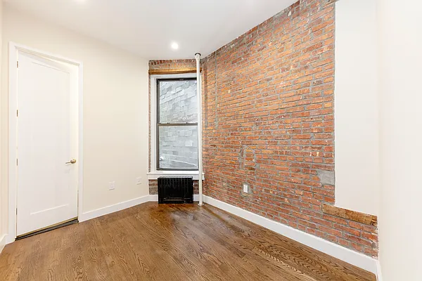 Rented by Douglas Elliman | media 31