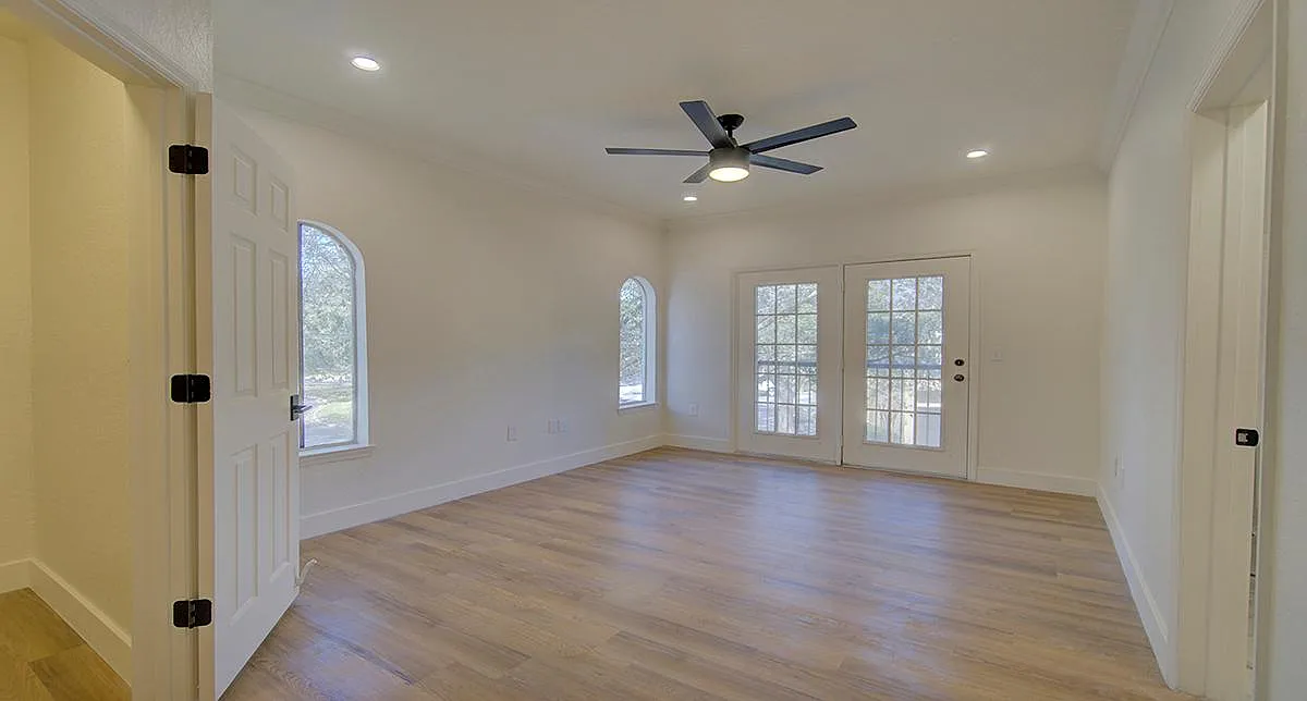 1 bed, 846 sqft, $1,750 — Photo 3