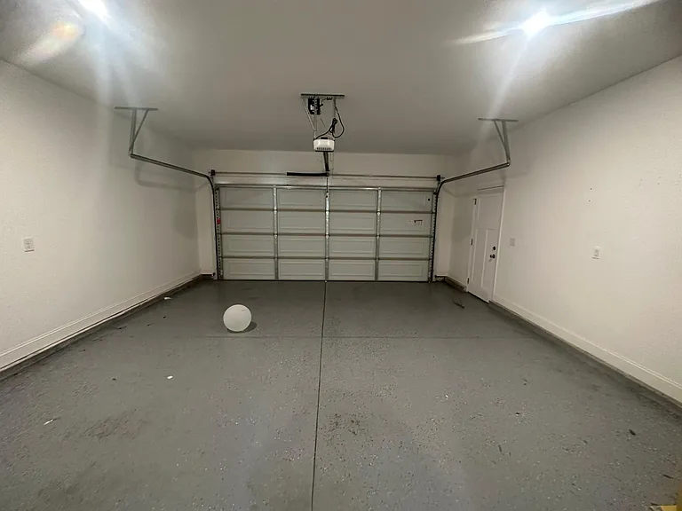 4006 Crimson Wood Ct — Photo 45