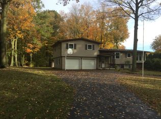 8019 Barr Rd, Portland, MI 48875