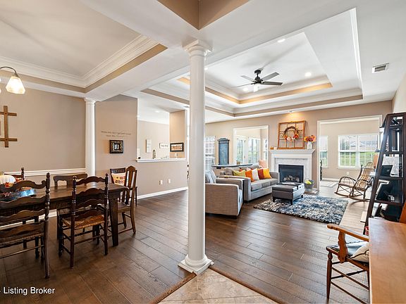 5th image of 147 Clubhouse Dr