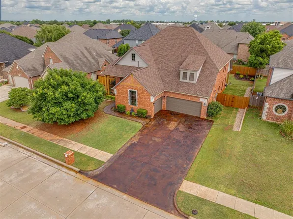 908 Justin Dr, Yukon, OK 73099