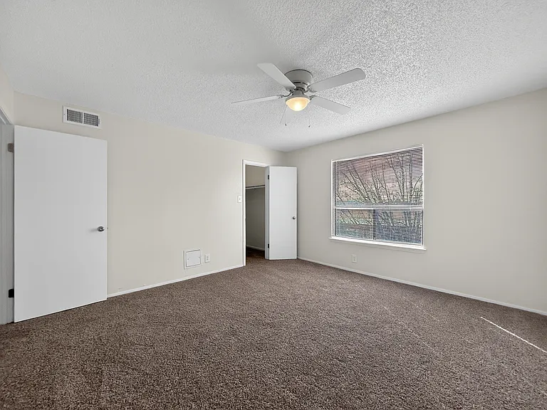 Quail Run Apartments — Photo 28