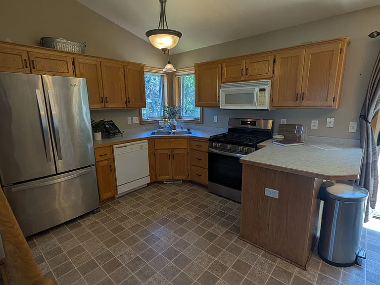 1002 3rd Ave SW — Photo 17