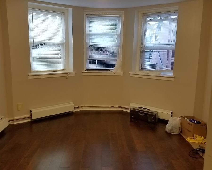 1st image of 3770 104th St #1