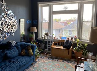 2955 N Spaulding Ave APT 3F, Chicago, IL 60618