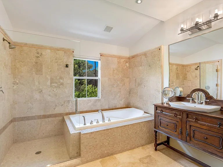 2405 Kinney Rd #2405 — Photo 9