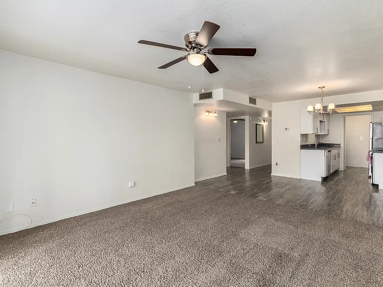 11048 N 28th Dr #145 — Photo 9