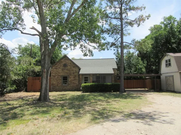 209 W 6th St, Shady Shores, TX 76208