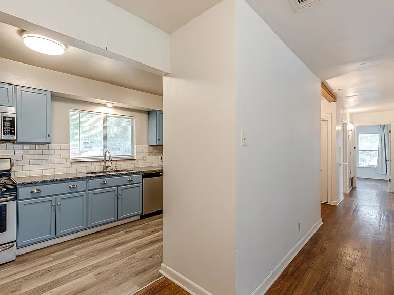 354 Brettonwood Dr #1 — Photo 10