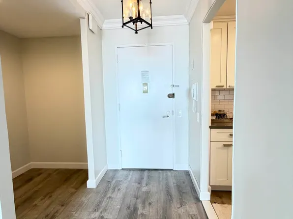 311 East 38th Street image 6 of 14