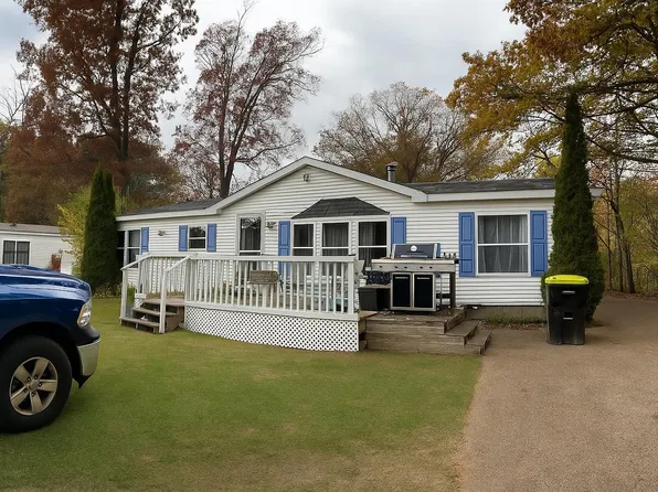 3440 Cedar Rd, Harrison, MI 48625