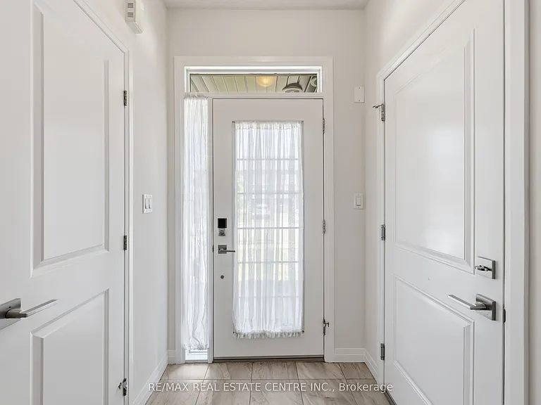 37 Greenwich Ave — Photo 5