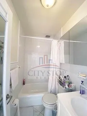 Rented by City Stop Realty | media 12