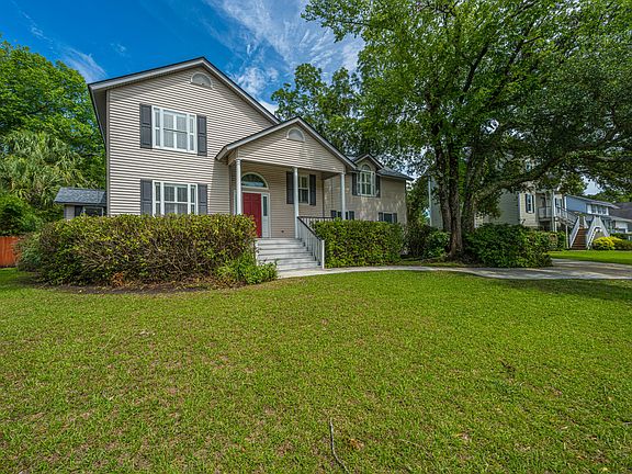 3rd image of 230 Marsh Oaks Dr