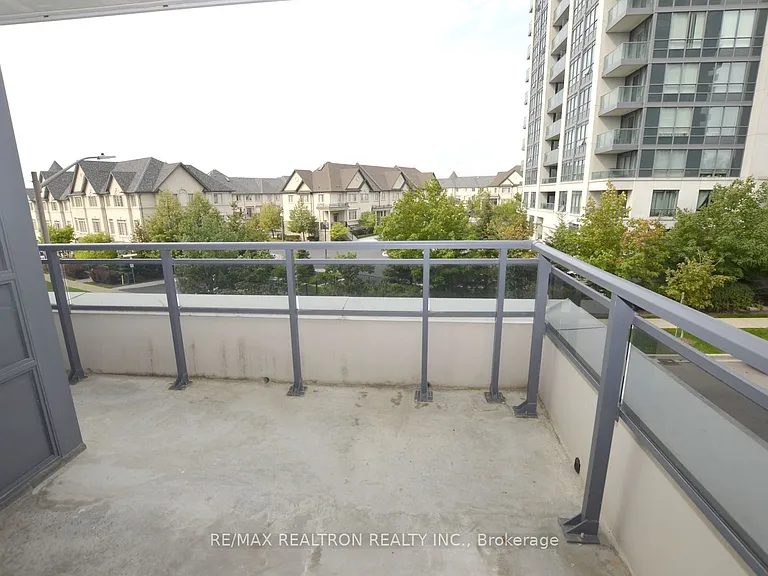 75 N Park Rd #302 — Photo 29