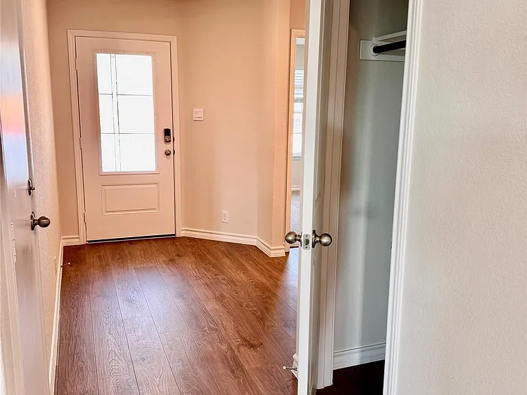 204 Steele Hbr — Photo 13