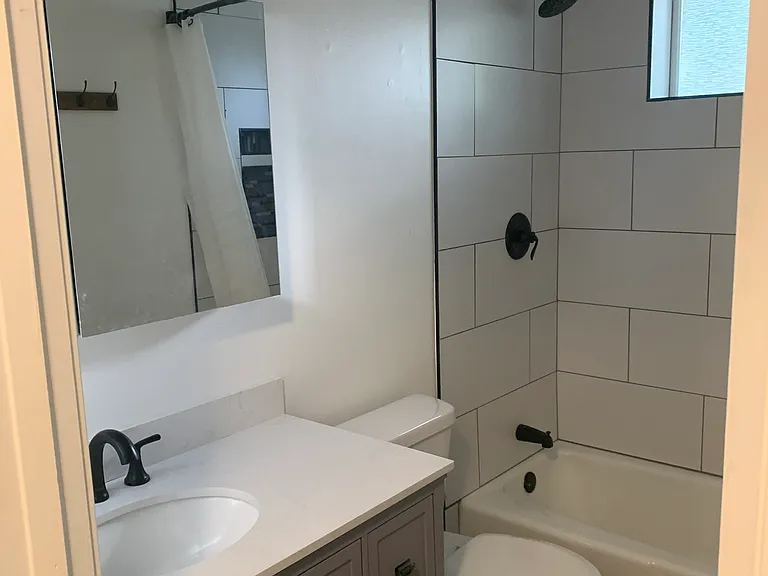 1726 Abell St #1 — Photo 12