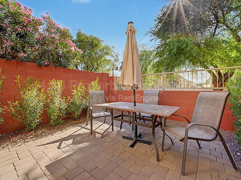 6355 W Sophie Ln — Photo 36