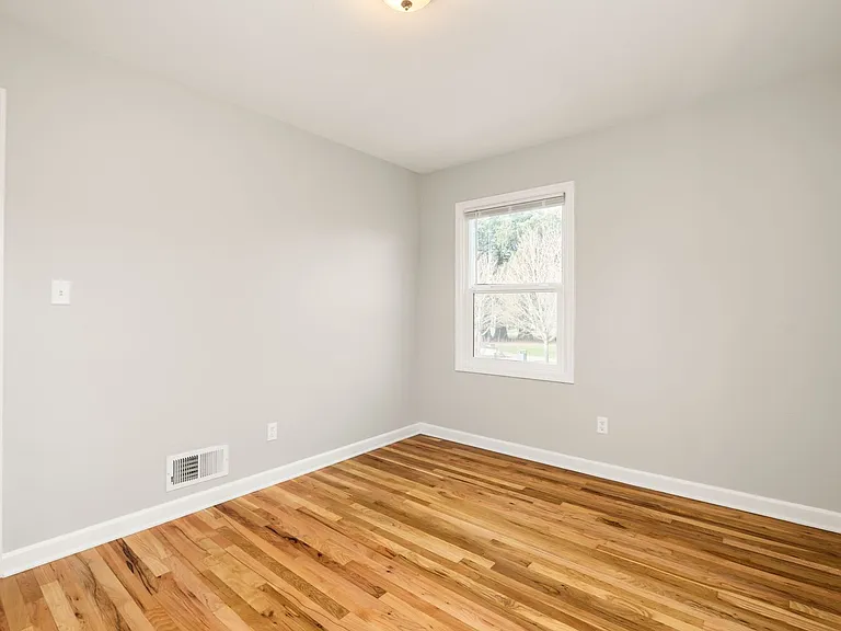 Parkside Apartments — Photo 44