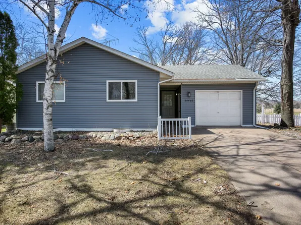 39486 Oak Ridge Dr, North Branch, MN 55056