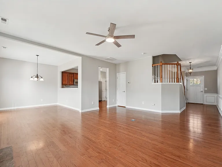 8223 Pilots View Dr — Photo 7
