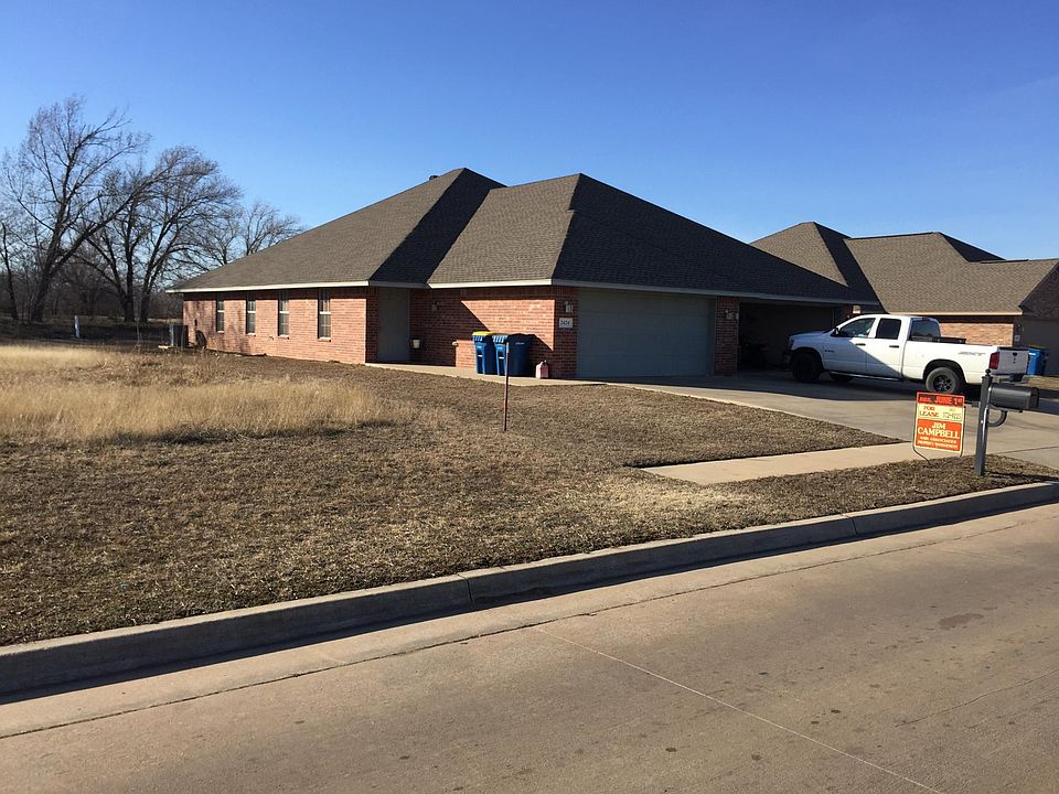 2nd image of 1713 W 24th Ave