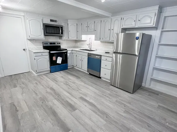 10240 Chapman Hwy APT 2, Seymour, TN 37865