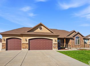 8322 S Birch Water Ln, West Jordan, UT 84081