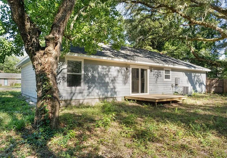 1137 Finck Rd — Photo 23