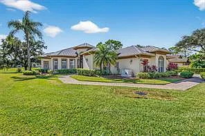3 bed, 2.5 bath, 2562 sqft, $3,950 — Photo 3