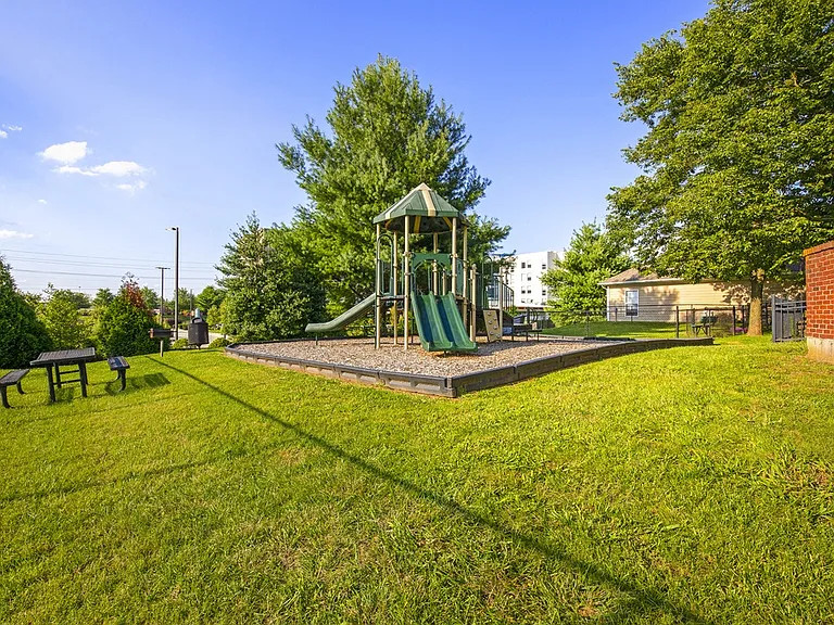 The Legends Apartments — Photo 15