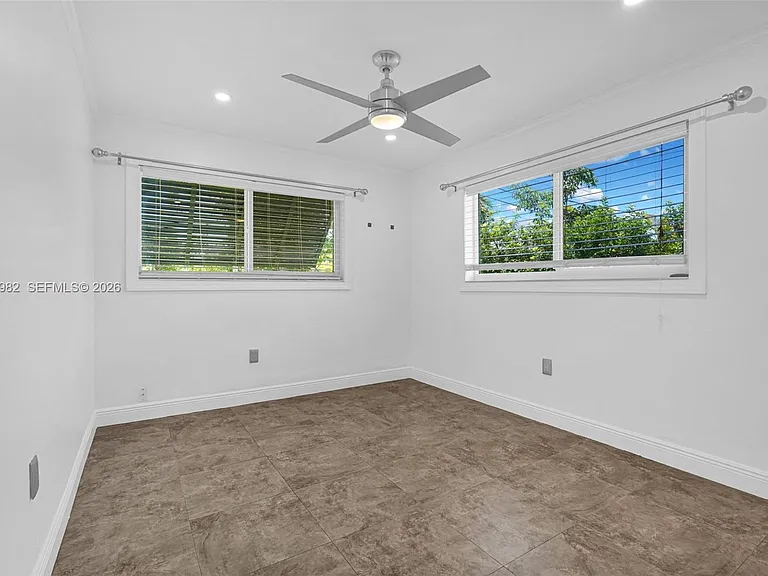 7700 SW 139th Ter — Photo 13