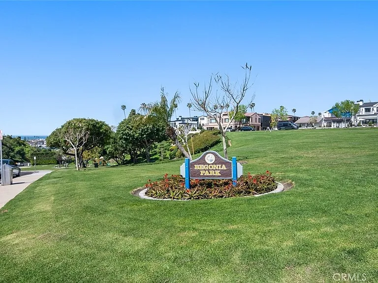 411 Goldenrod Ave #B — Photo 40