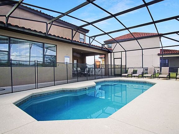 3rd image of 2545 Rosemont Cir