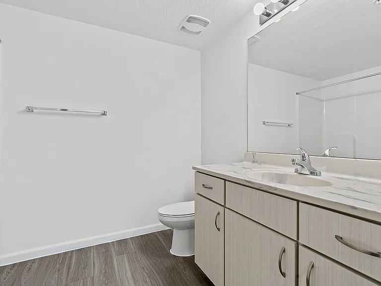 Palm Springs Apartments — Photo 32