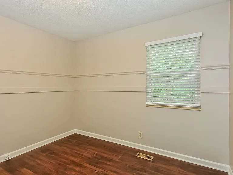 1632 Rachels Retreat Cir — Photo 12