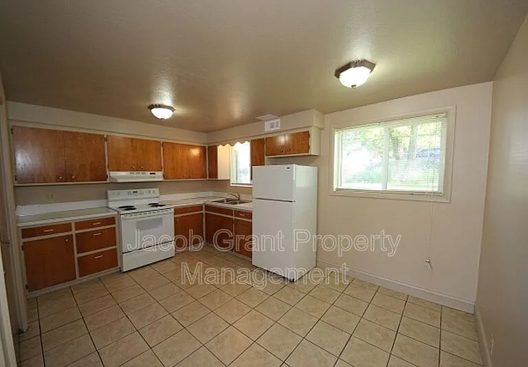 756 Wayne Ave #4 — Photo 5