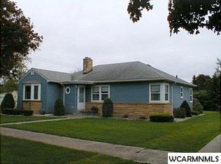 600 6th St SW, Wells, MN 56097